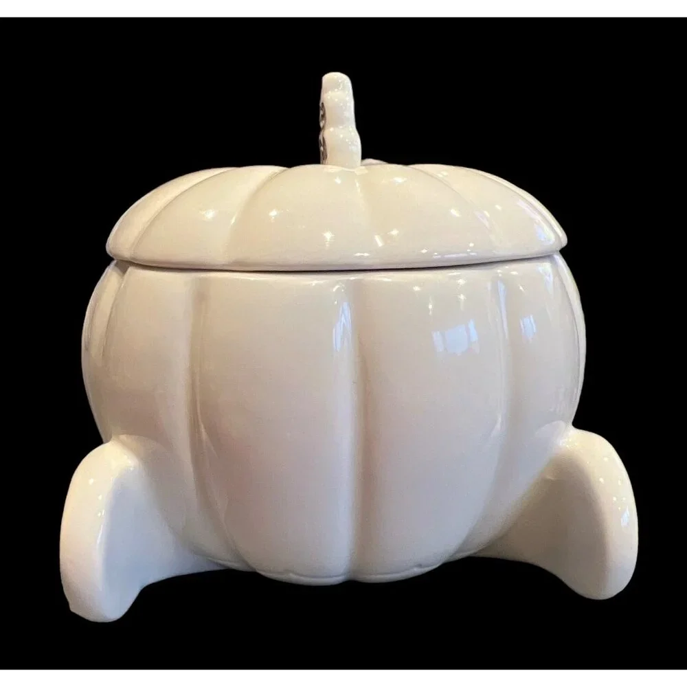 Hallmark Disney Princess Cinderella's Pumpkin Carriage White & Gold‎ Mug W Lid